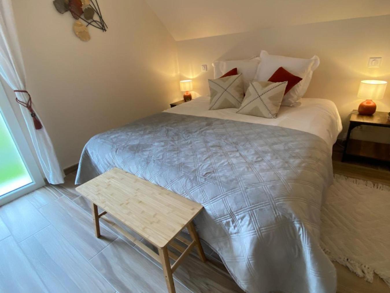 Le Haras d Havetot Hotell Anctoville Rum bild